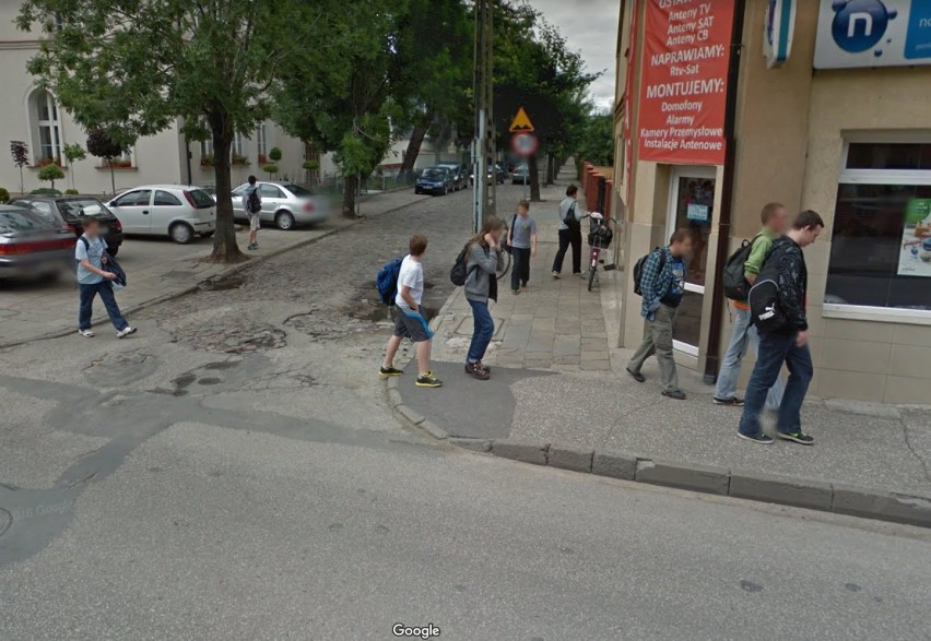 Oto mieszkańcy Aleksandrowa Kujawskiego przyłapani przez kamery Google Street View [zdjęcia]