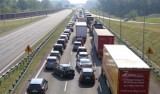 Wypadek na A4 za zjazdem na Mysłowice. Uwaga na korek w stronę Katowic! [ZDJĘCIA]