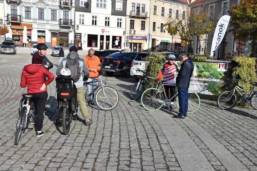 Gnieźnieńscy rowerzyści wyruszyli po zdrowie z Rynku do...