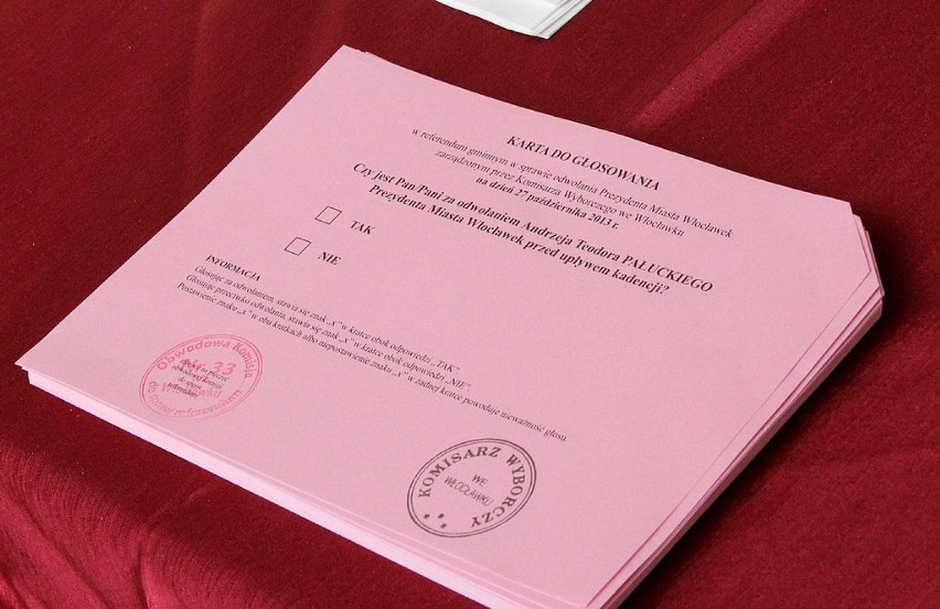 Dziesięciu oskarżonych po referendum w 2013 roku za fałszowanie podpisów