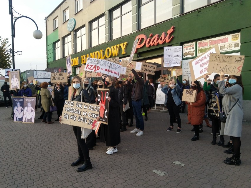 Protest kobiet w Jędrzejowie.
