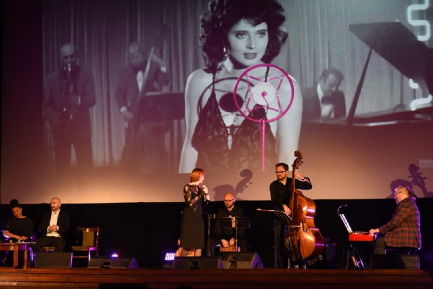 Niezwykły koncert muzyki filmowej w żarskim kinie Pionier