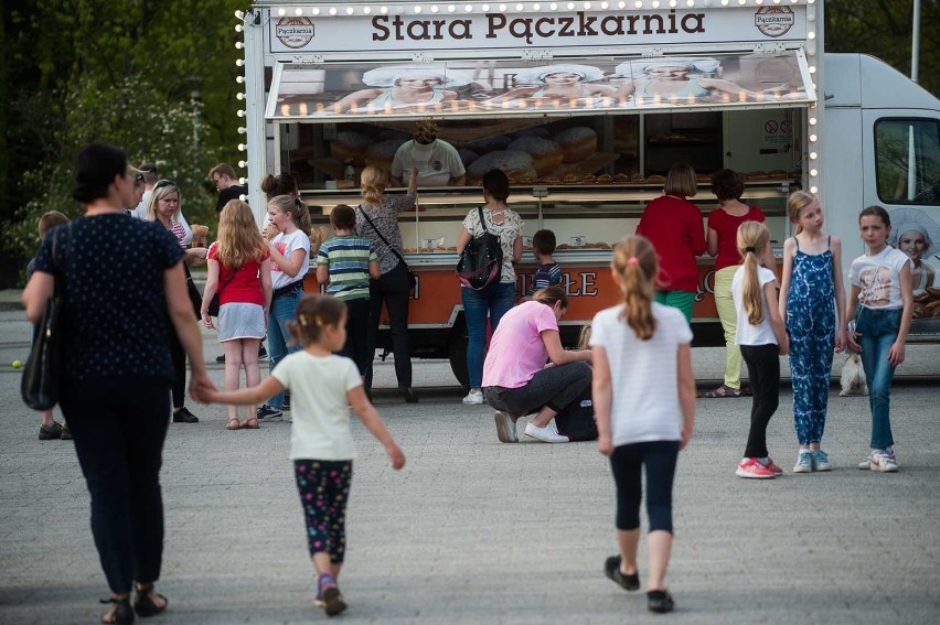 Włoska Noc w Bibliotece. Olbrzymie zainteresowanie mieszkańców [ZDJĘCIA]