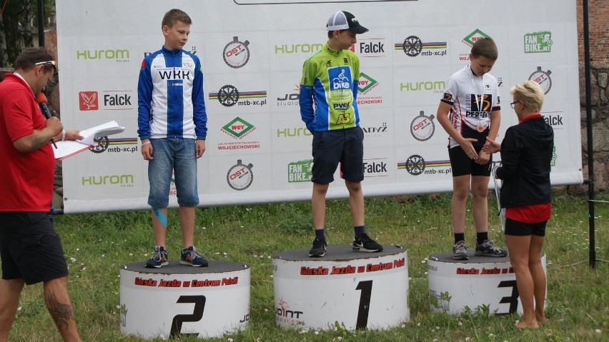 Rowerowy maraton XC wokół ruin rawskiego zamku