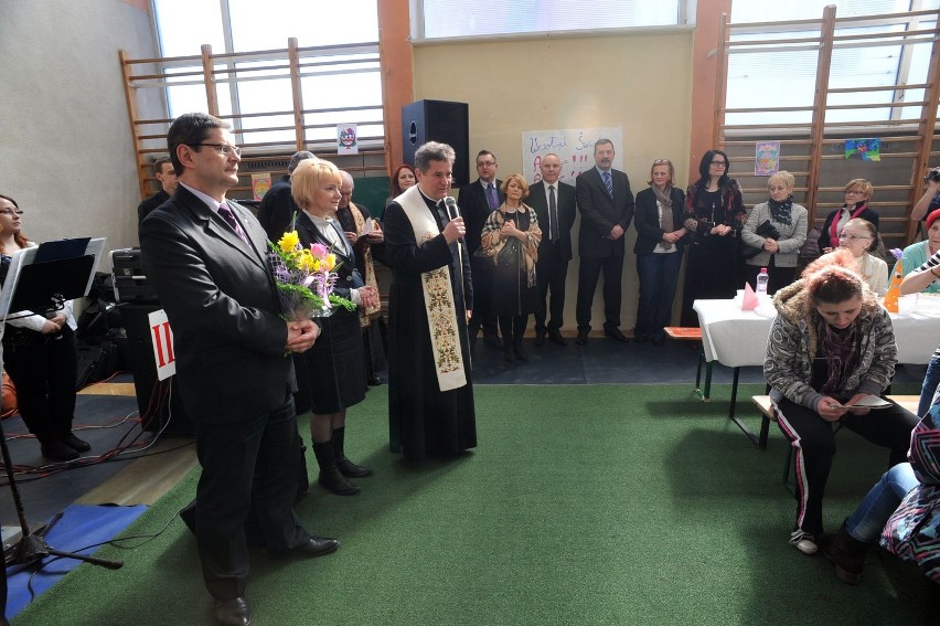 Caritas w Słupsku: Ponad 1200 osób uczestniczyło w śniadaniu Wielkanocnym [ZDJĘCIA+FILM]