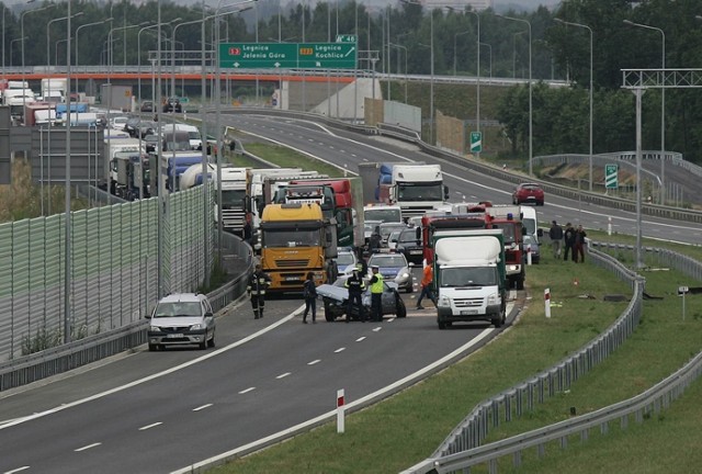 Pierwszy wypadek na drodze ekspresowej s3 pod Legnicą