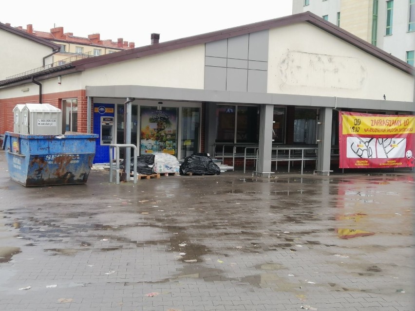 Biedronka w Goleniowie w remoncie, parking też zamknięty