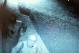 Żyrzyn: Próbowali włamać się do banku, nagrała ich kamera (video)