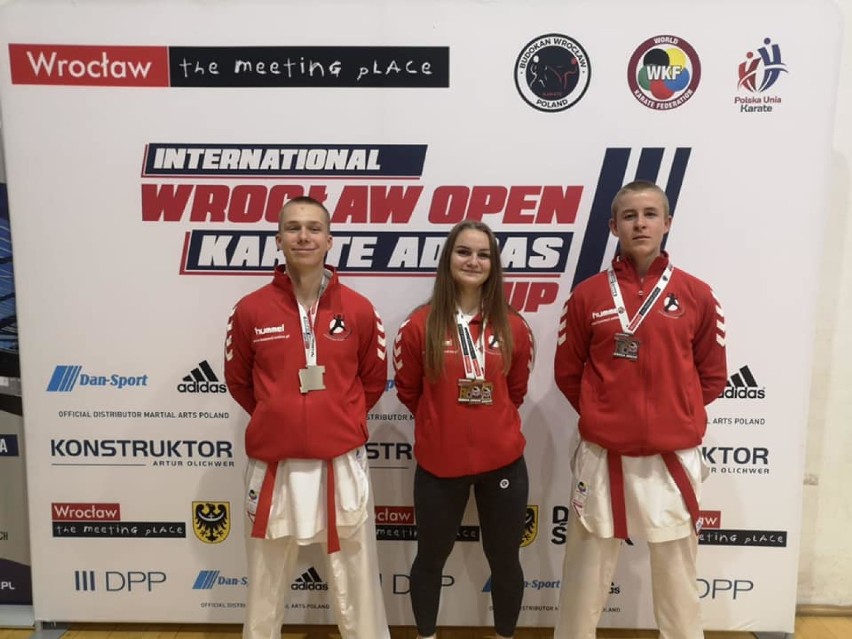 Oborniccy karatecy wrócili z Wrocławia z medalami