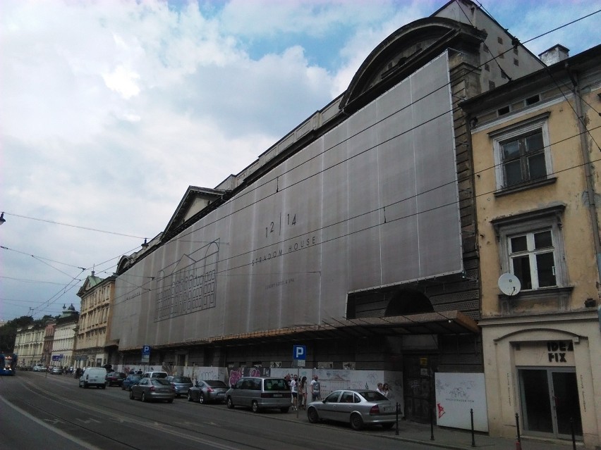 Kraków. Batalia o cenny teren pod Wawelem       