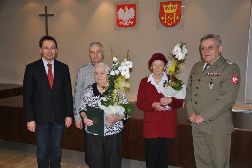 Olsztyn: Medale za Zasługi dla matek żołnierzy