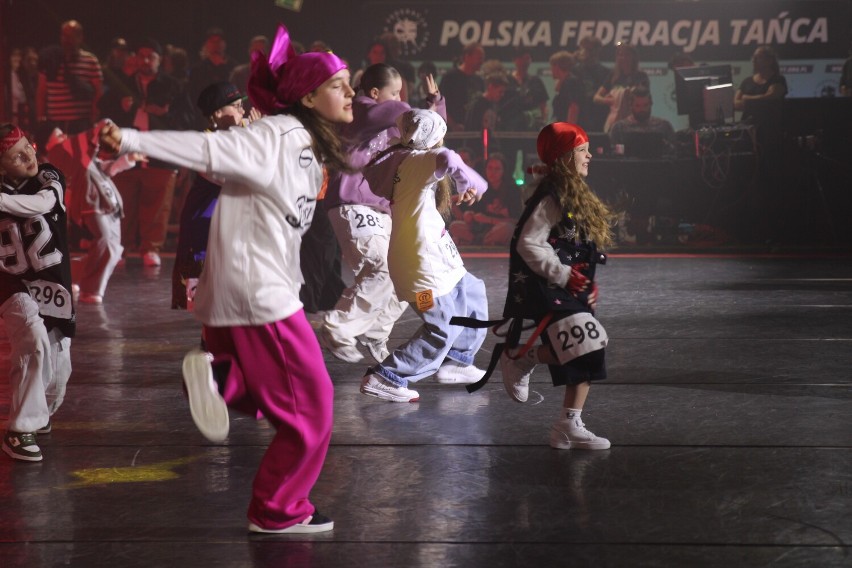 Hip-Hopowe mistrzostwa Polski w Koninie. Około 2,5 tys. tancerzy prezentuje swoje ruchy na Hali RONDO