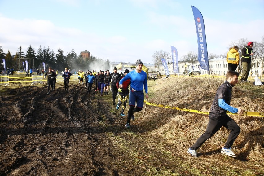 Runmageddon - Twierdza Modlin. Zdjęcia uczestników z trasy zawodów. Tak wyglądała rywalizacja