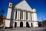 Toruń. Do kościoła św. Józefa wtargnął  na mszę 41-latek z nożem. Został zatrzymany