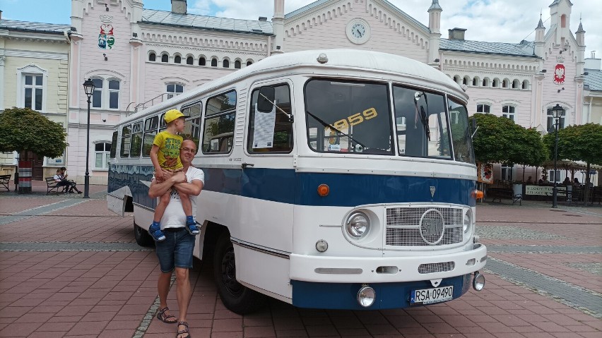 Autosan prezentuje kultowe autobusy. W tym roku przypada 190-lecie fabryki