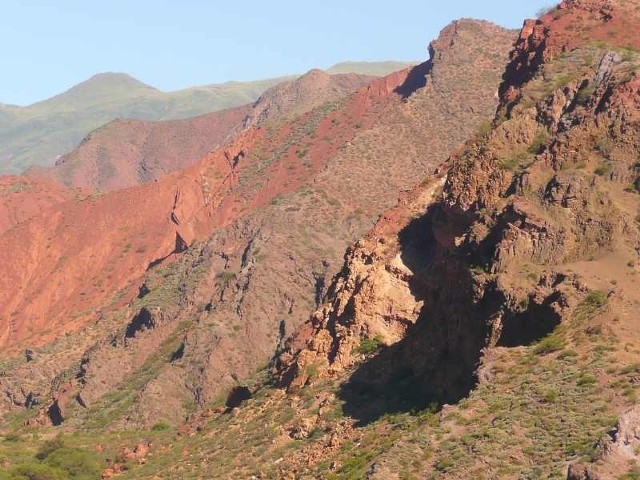 Góry siedmiu kolorów w Quebrada de Cafayate.