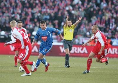W 2009 roku spotkanie Ruchu Chorzów z Górnikiem Zabrze rozegrano na Stadionie Śląskim. Na trybunach zasiadło 40 tysięcy kibiców