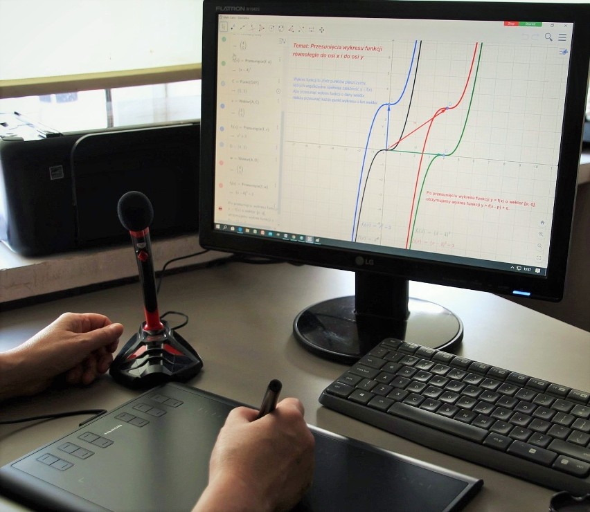 Matematyka online w sławieńskim liceum. Monitoring aktywności i wideolekcje