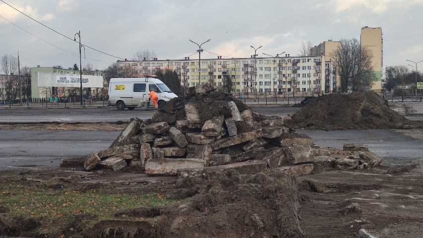 Bazar Piotrków - trwają prace na nowym targowisku przy u....