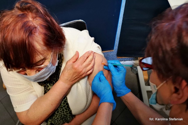 W piątek, 9 kwietnia w Skokach ma zostać zaszczepionych 240 osób