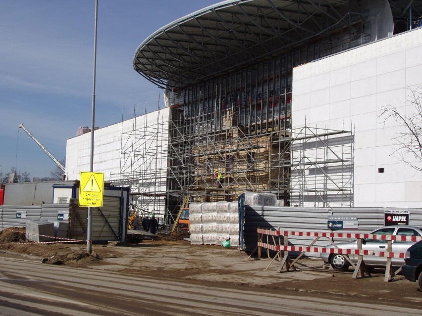 Centrum handlowo-rozrywkowe Plaza w Suwałkach otwarto 12 lat temu [Zdjęcia z budowy i otwarcia]
