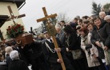 Pogrzeb Henryka Doeringa 24.10.2017. Wójta gminy Krokowa żegnały tłumy | ZDJĘCIA, WIDEO