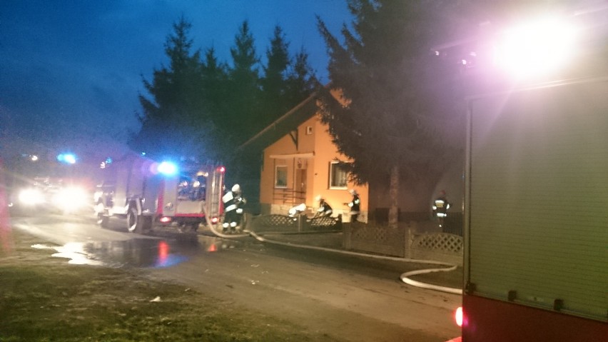 Gmina Rakoniewice: Pożar w Stodolsku. Spłonął garaż i samochód
