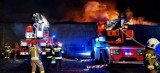 Pożar w Szamocinie. Z ogniem walczyli strażacy z Wągrowca, Gołańczy, Margonina, Szamocina i innych jednostek z całego regionu