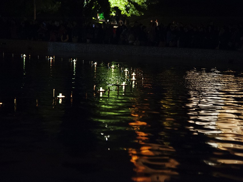 Multimedialny spektakl: woda, światło i dźwięk na Podzamczu