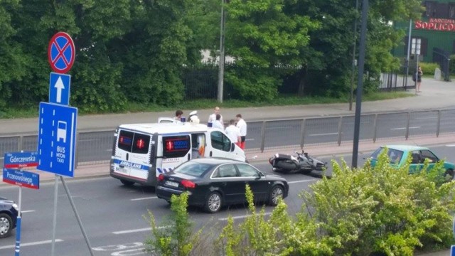 Wypadek na Woli: motocyklista ranny