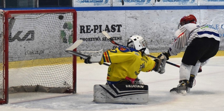 Hokejowa liga żaków starszych (U-14); UKH Unia Oświęcim -...