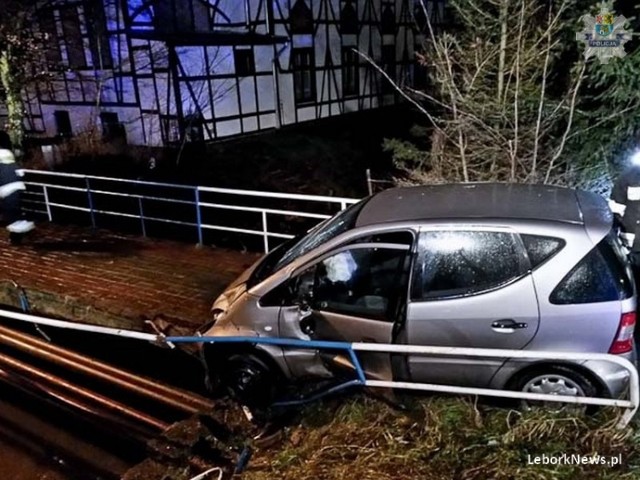 Pijany kierowca niemal wjechał do rzeki w Nowej Wsi Lęborskiej