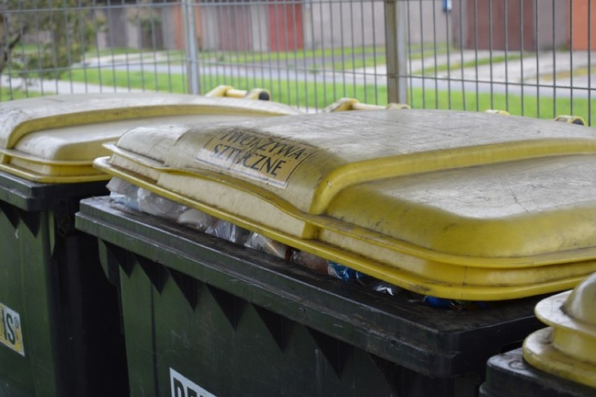 Podwyżka opłat za śmieci w Zduńskiej Woli. Od 1 sierpnia będą obowiązywać nowe stawki opłat za odbiór śmieci ZDJĘCIA, FILM