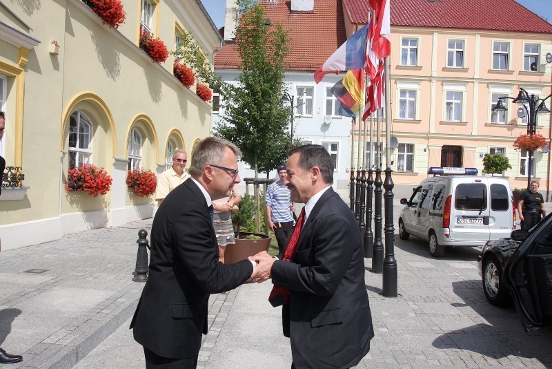 Stephen Mull, ambasador USA w Warszawie odwiedził Darłowo