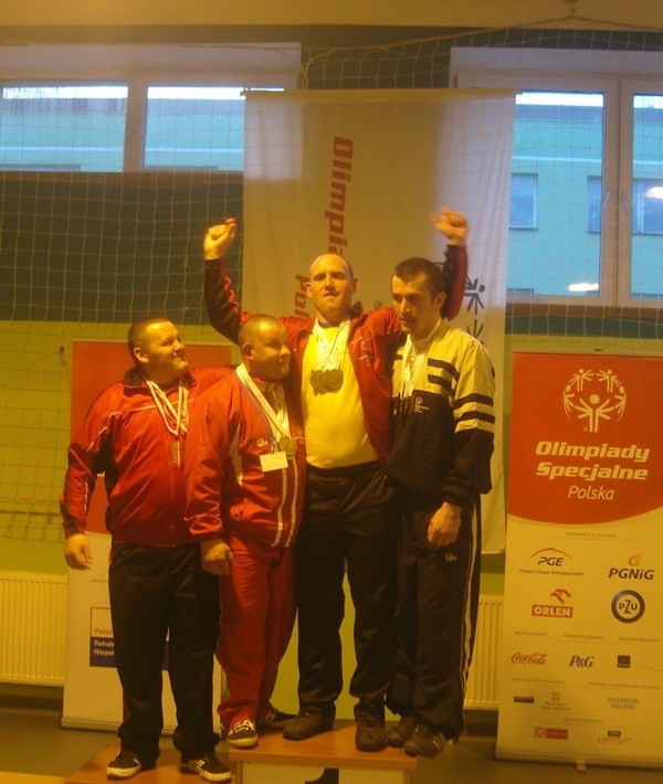 Mieszkańcy Domu Pomocy Społecznej im. bł. Jana Pawła II w Krasnymstawie zdobyli 3 złote medale na  Ogólnopolskim Mityngu Olimpiad Specjalnych - Hrubieszów  2013.