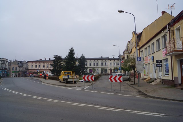 Do wiosny  trwać mają prace na skwerze przy ratuszu. Ten zakątek miasta zmieni się nie do poznania. Wiele do zrobienia mają też drogowcy. Całość projektu ma być gotowa do jesieni przyszłego roku.