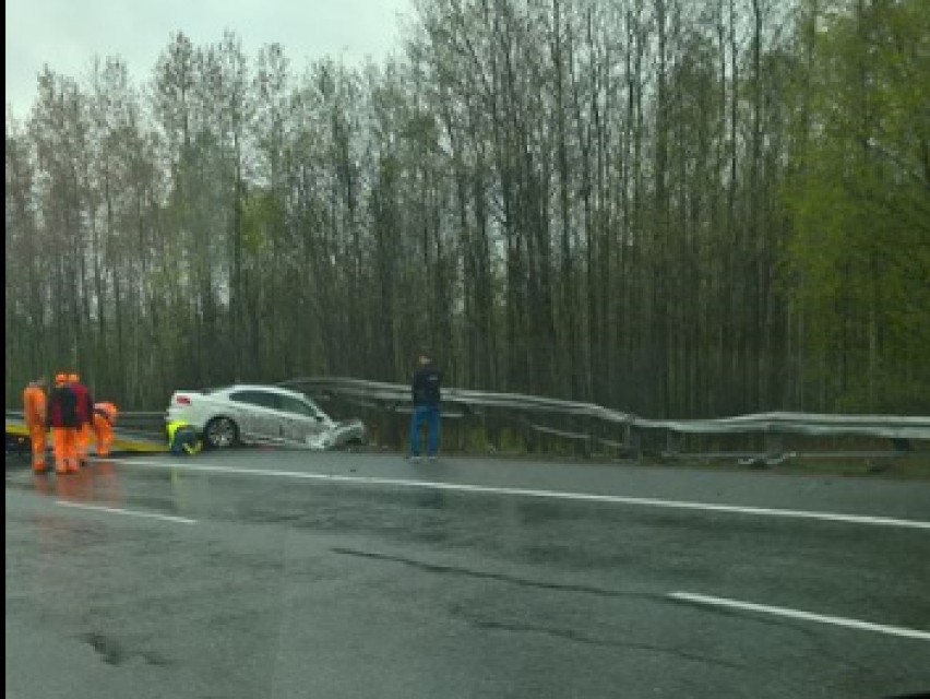 A4 kierunek na Wrocław. Przed Gliwicami za zjazdem na...