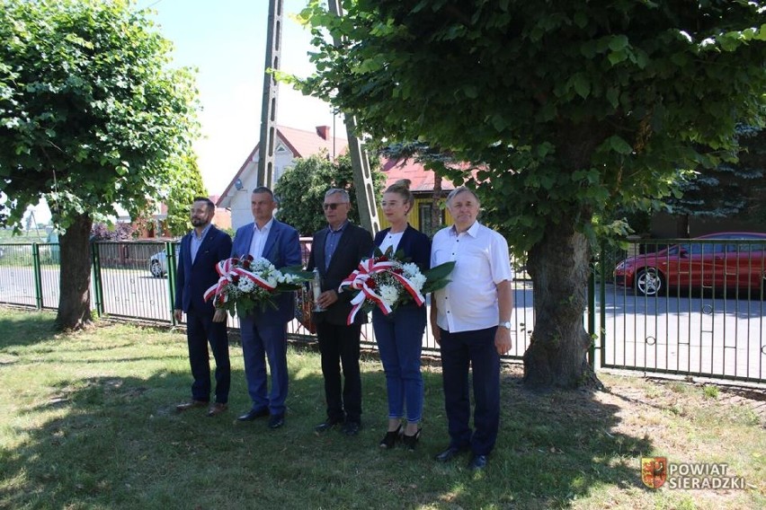 Dzień Walki i Męczeństwa Wsi Polskiej uhonorowany w powiecie sieradzkim ZDJĘCIA