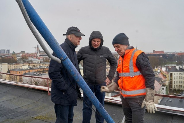 Zaczynają się także badania techniczne, przeprowadzane przez naukowców z Politechniki Wrocławskiej