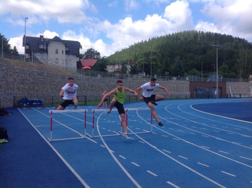 Intensywne trening łęczyckich lekkoatletów w Karpaczu