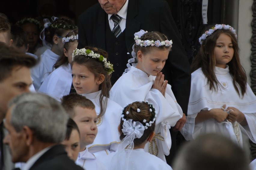 Tak dzieci z parafii pw. św. Andrzeja Boboli przystąpiły do I Komunii Świętej w 2019 roku [ZDJĘCIA]