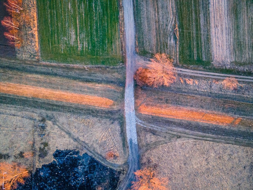 Sieradz z lotu ptaka. Zobacz wykonane dronem ZDJĘCIA okolic rzeki Warty i starówki