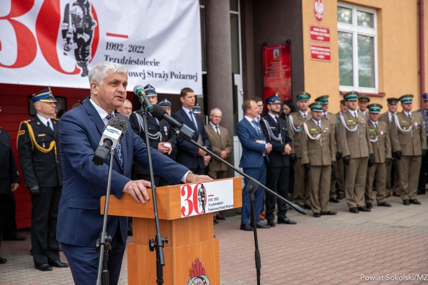 Powiatowe obchody Dnia Strażaka w Sokółce. Były odznaczenia oraz awanse na wyższe stopnie służbowe