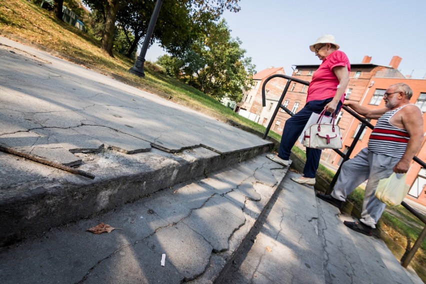 - W związku z tym, w ramach prowadzonych obecnie na szeroką...