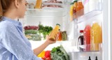 Jak przechowywać jedzenie w lodówce? Te zasady musisz znać! Zrób letnie porządki w lodówce