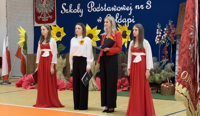 Gołdap: Dzień Edukacji Narodowej połączony z 55-leciem istnienia "Trójki" [WIDEO]
