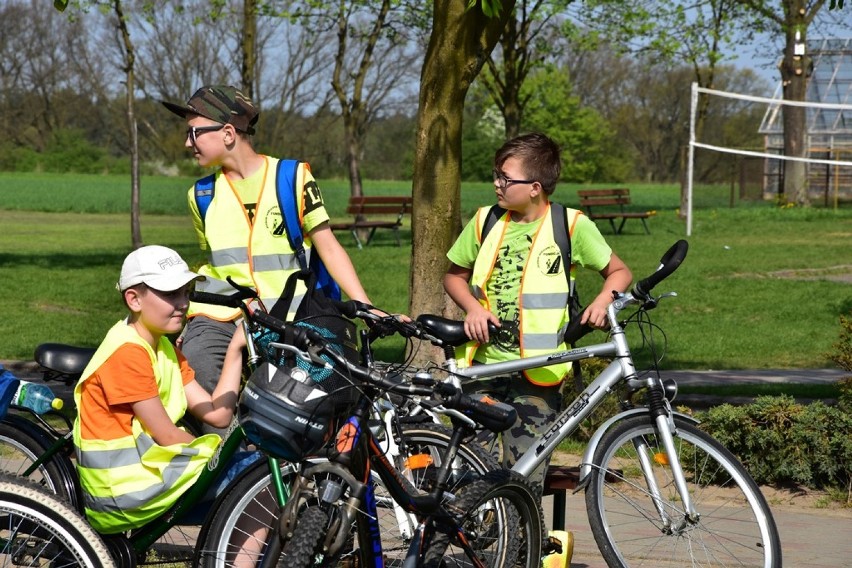 Uczniowie Szkoły Podstawowej w Konopnicy wzięli udział w rowerowym rajdzie[ZDJĘCIA]