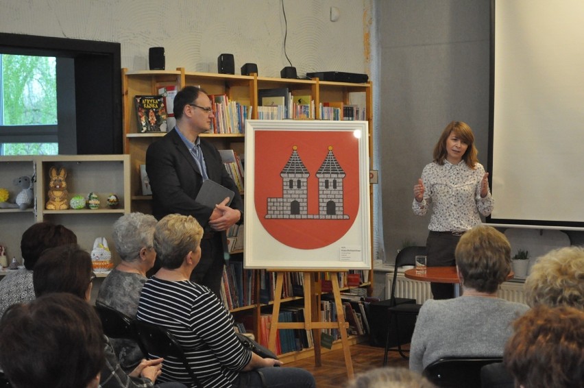 O herbach w ksiąskiej bibliotece z dr. Gerardem Kucharskim....