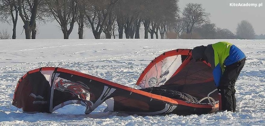 Latawce wznoszą ludzi nawet na wysokość około 23 metrów