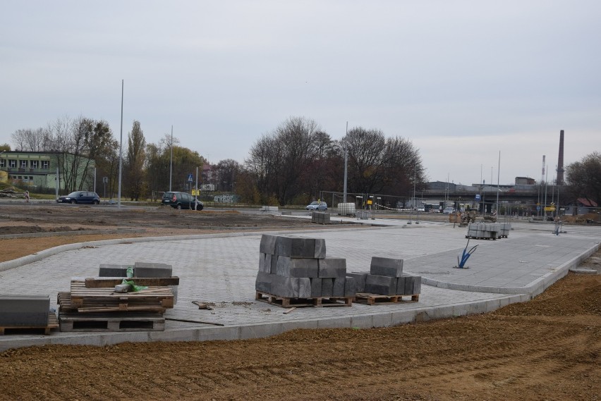 Częstochowa: Centrum przesiadkowe na Stradomiu [ZDJĘCIA] Zakończenie prac coraz bliżej. Zobaczcie, jak obecnie wygląda otoczenie dworca